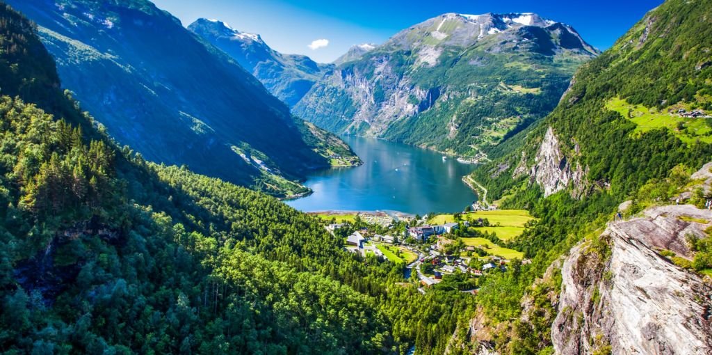Widerøe Mo i Rana Office in Norway